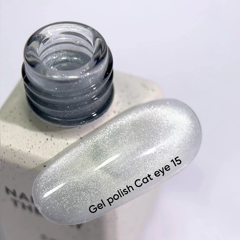 NAILSOFTHEDAY Gel Polish Cat Eye 15 – Ojo de Gato Plateado sobre Base Transparente · 6 ml - Imagen 2
